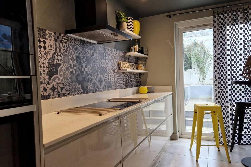 Stylish Townhouse 15 Mins To Laines & Seafront Villa Brighton Exterior photo