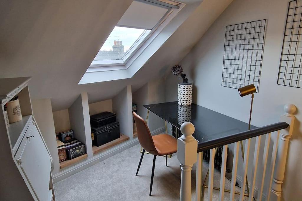 Stylish Townhouse 15 Mins To Laines & Seafront Villa Brighton Exterior photo